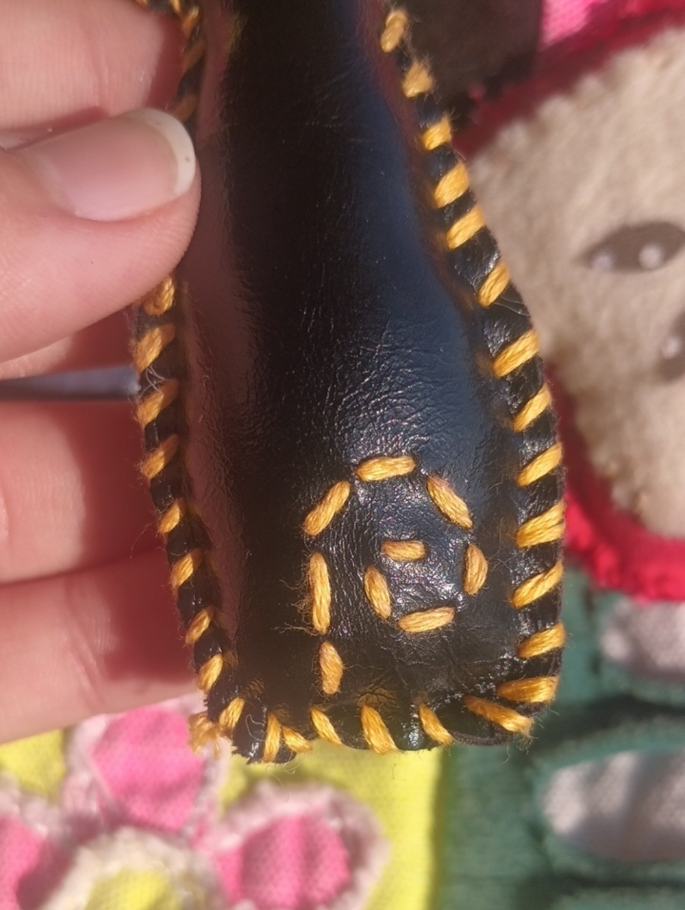 Handcrafted Faux Leather Cat Keychain - Picture 6 of 6